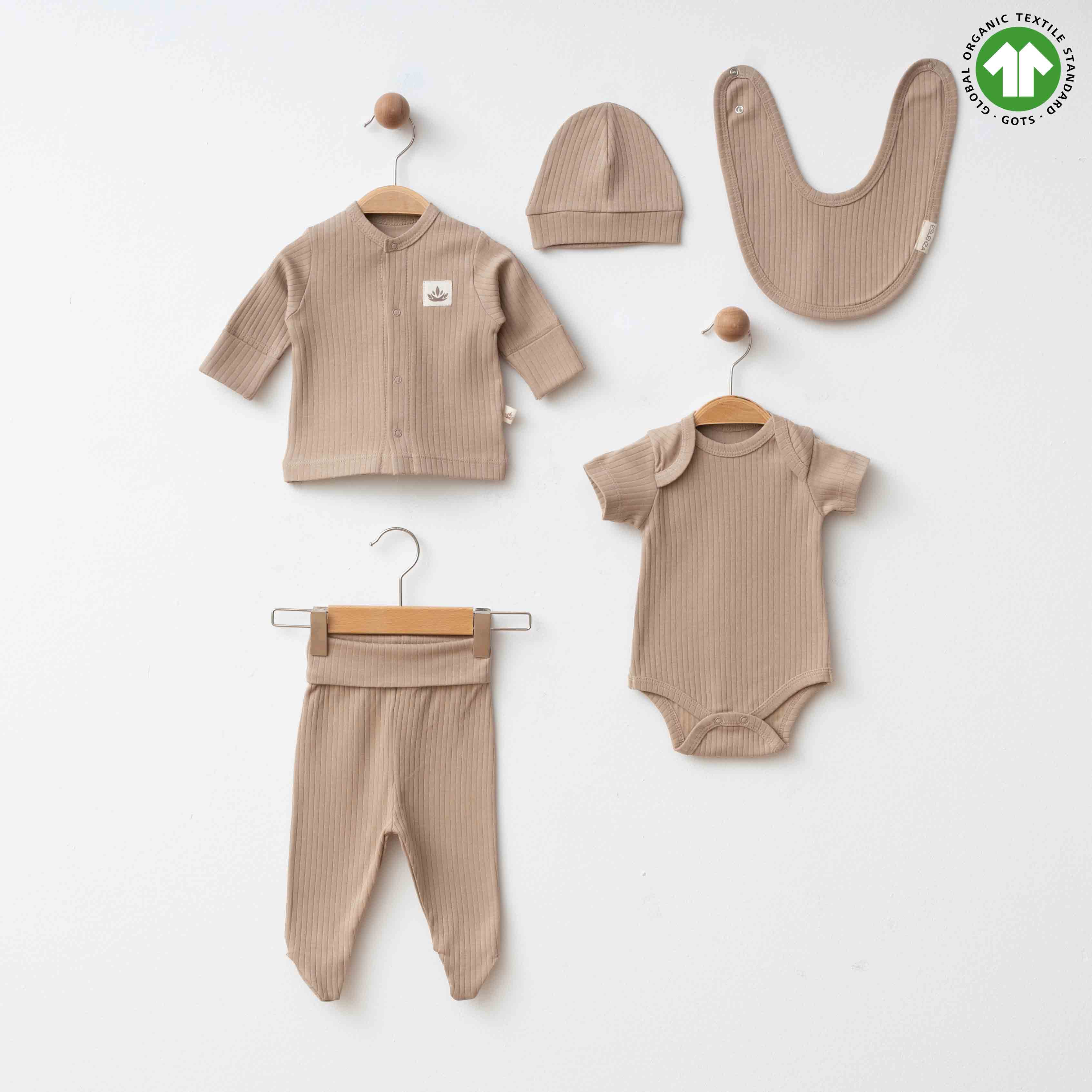 Organic 5 Pieces Newborn Set